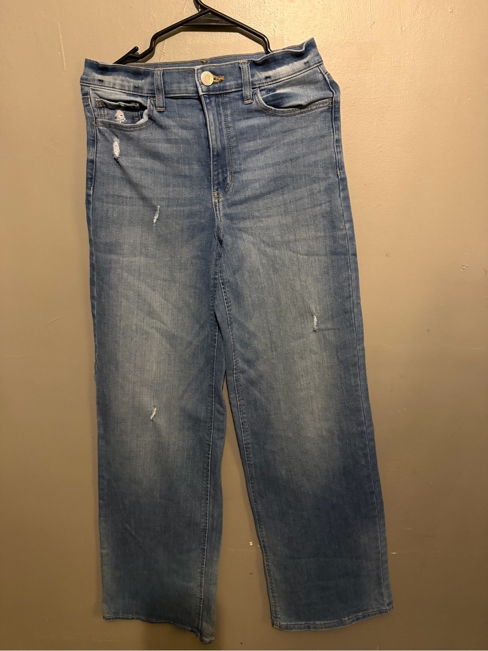 SO Men's Relaxed Light Blue Jeans